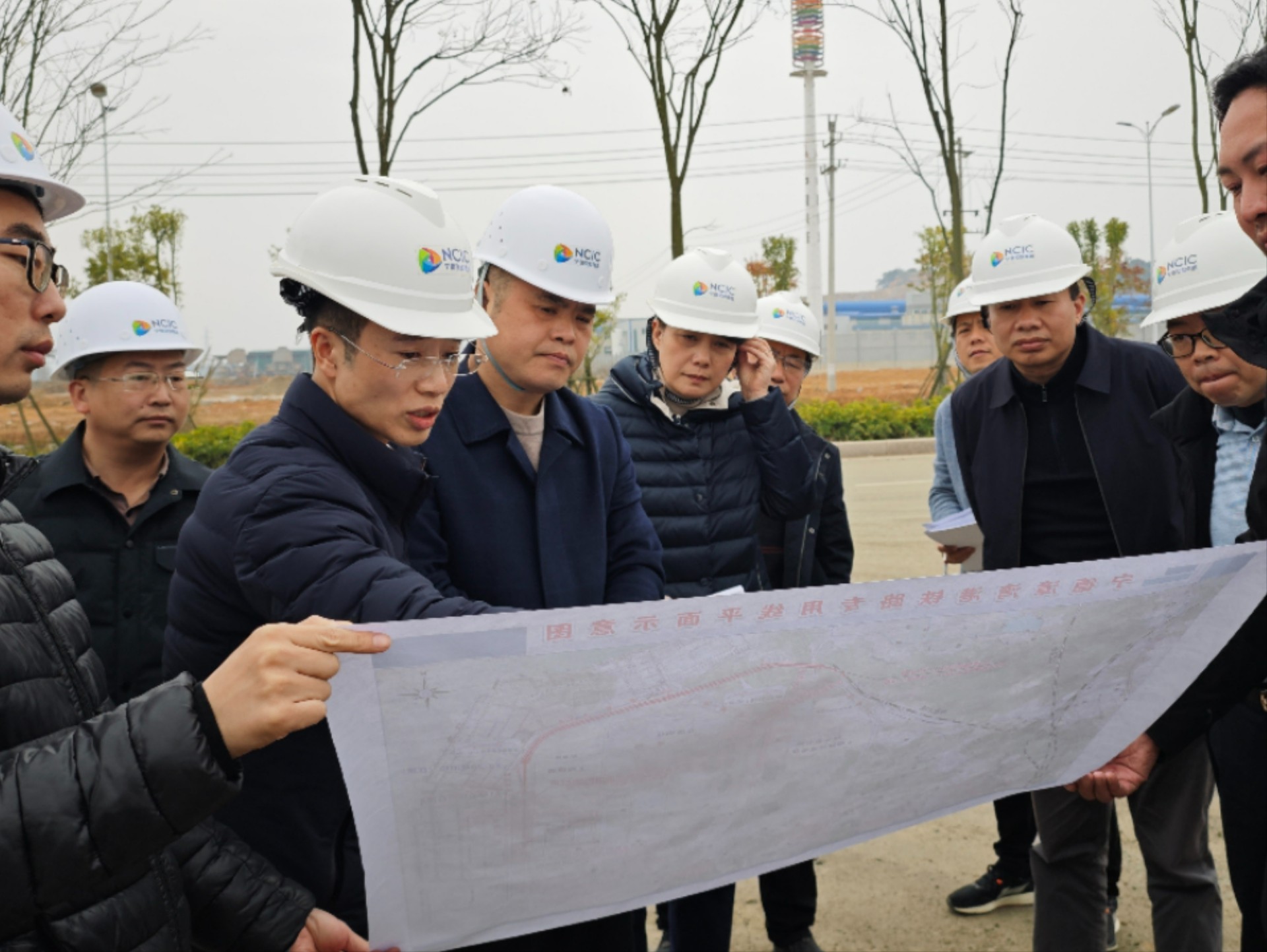 2024-2-29市交投集團(tuán)領(lǐng)導(dǎo)深入市交投物流集團(tuán)項(xiàng)目一線調(diào)研，章佳琦拍攝2.jpg
